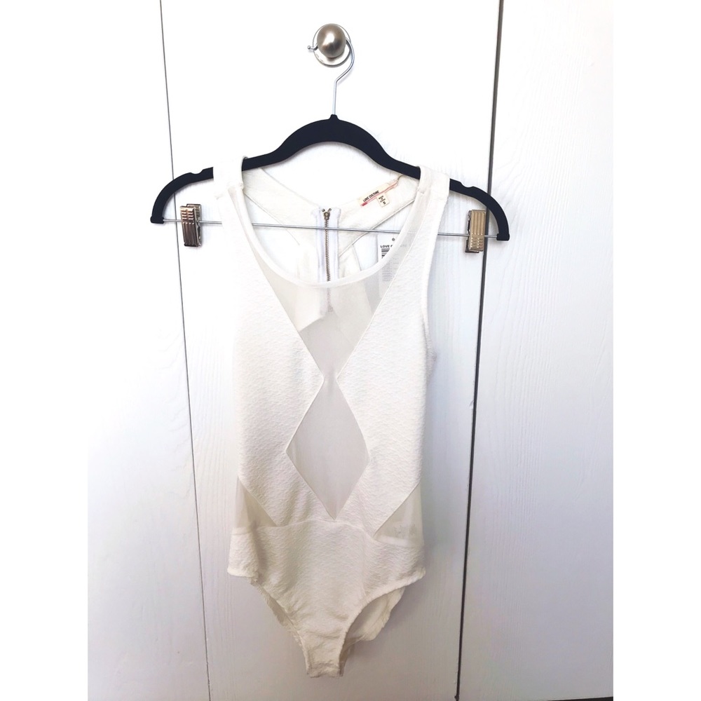🆕➿White Body Suite with Mesh Cut Outs